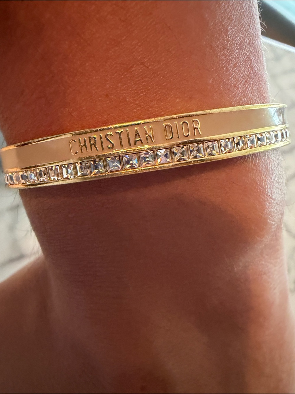 Bracelet/Bangle - Women's Accessory